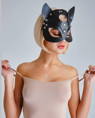 Set of mask and leather corset