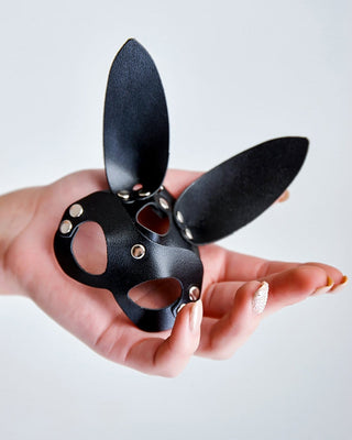 Leather bunny charm - Dr.Harness 1